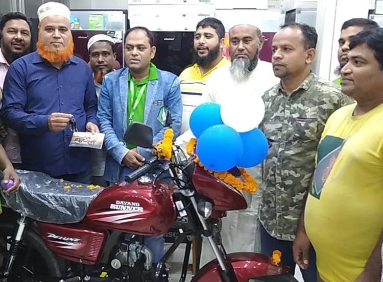 মিনিস্টার এয়ার কন্ডিশনার কিনে মোটরসাইকেল পেলেন ইকরামুল