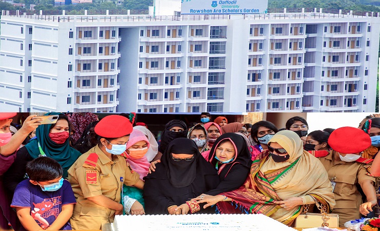 এভাবেও পিতা মাতাকে সম্মান জানানো যায় - মোফাখখারুল ইসলাম