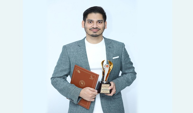 সেরা করদাতার সম্মাননা পেলেন ওয়ালটন ডিজি-টেকের এমডি মঞ্জুরুল আলম