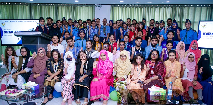 নতুন রোভারদের বরণ করে নিলো ড্যাফোডিল ইউনিভার্সিটি