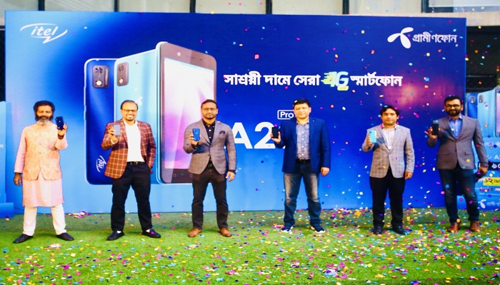 ফোরজি স্মার্টফোন বাজারে এনেছে আইটেল ও গ্রামীণফোন