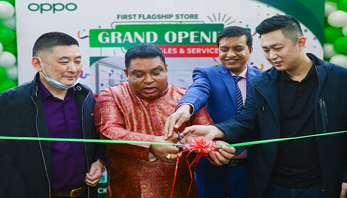 ওয়ান স্টপ সার্ভিস দিতে অপোর ফ্লাগশিপ স্টোরের উদ্বোধন