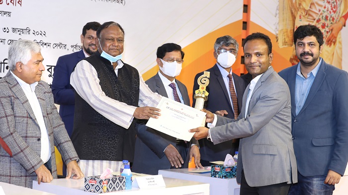 বাণিজ্য মেলায় সেরা ইলেকট্রনিক্স  স্টলের পুরস্কার পেল ওয়ালটন