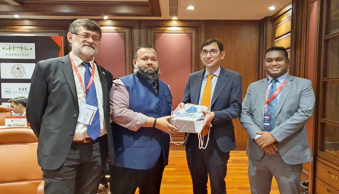 হারমনি প্রকল্পের প্রথম সম্মেলন ডিআইইউ'র প্রতিনিধিদল