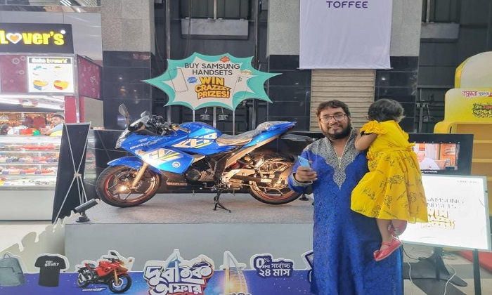 গ্যালাক্সি এ৫২ কিনে জিতে নিলেন সুজুকি জিক্সার এসএফ ১৫০