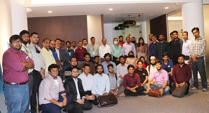 স্মার্ট বাংলাদেশ গঠনে স্টার্টআপদের ভূমিকা রয়েছে
