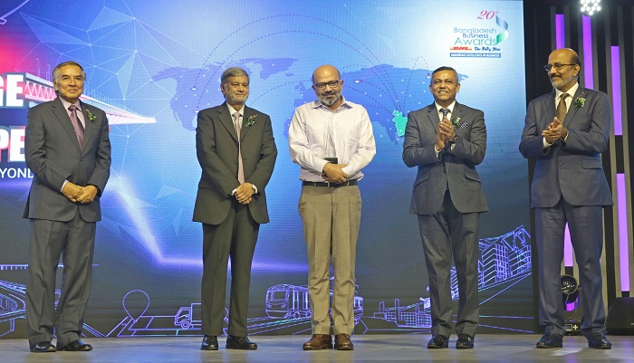 ২০২১ সালের সেরা আর্থিক প্রতিষ্ঠানের সম্মাননা পেলো বিকাশ