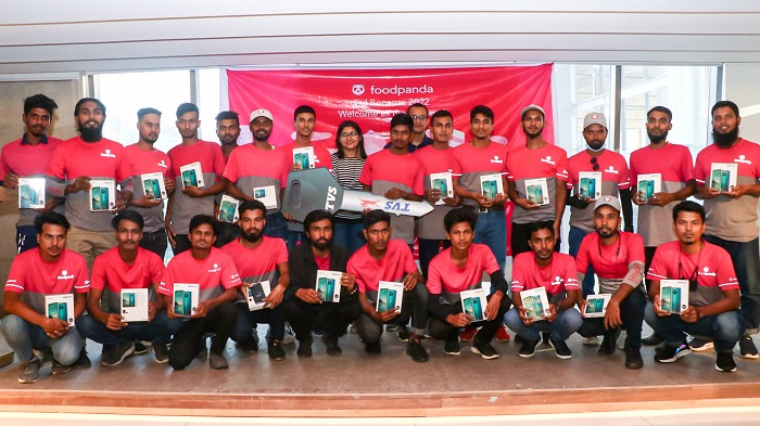 সেরা রাইডারদের পুরস্কৃত করল ফুডপ্যান্ডা