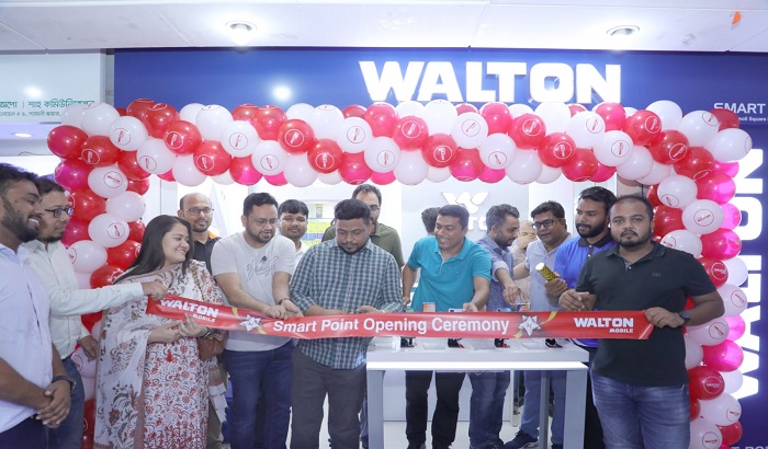 শ্যামলীতে ওয়ালটন মোবাইলের নতুন ব্র্যান্ড শপ ‘এ জে টেলিকম’