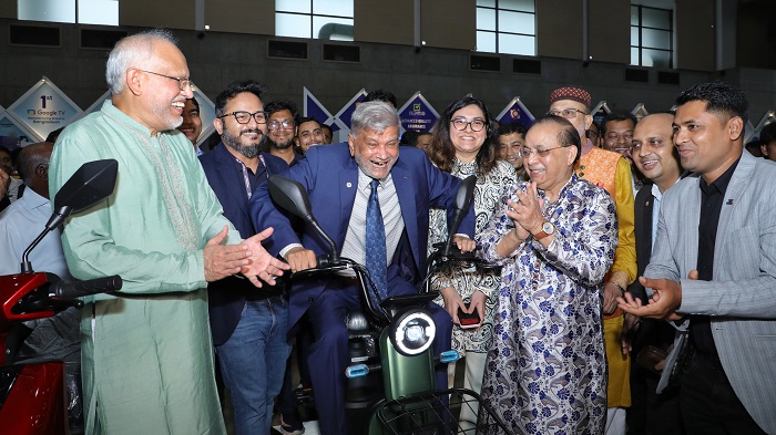 টেকনোলজি ও ইন্ডাস্ট্রিয়াল পণ্য উৎপাদনে বাংলাদেশের  সক্ষমতা দেখালো ওয়ালটন: পরিকল্পনামন্ত্রী এম এ মান্নান